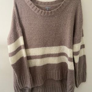 Hi/low sweater scoop neck